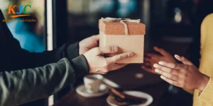 1000 phần quà tặng tại phố đi bộ Bùi Viện, TP.HCM
